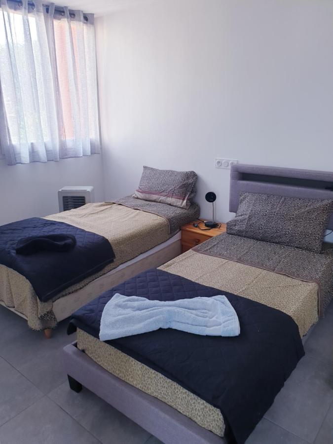 Big Flat Sea Vieuw 95 M2 5 Rooms Near Airport 5 Min Train 3 Min And Tram On Site, Beach 7 Min, 2 Showers And 2 Toilets , Neuf Grand Appartement 95 M2 5 Chambres Proche Aeroport 5 Min Train 3 Min Et Tramway Sur Place, Plage 7 Min 2 Douches Et 2 Wc Vue Nice Buitenkant foto