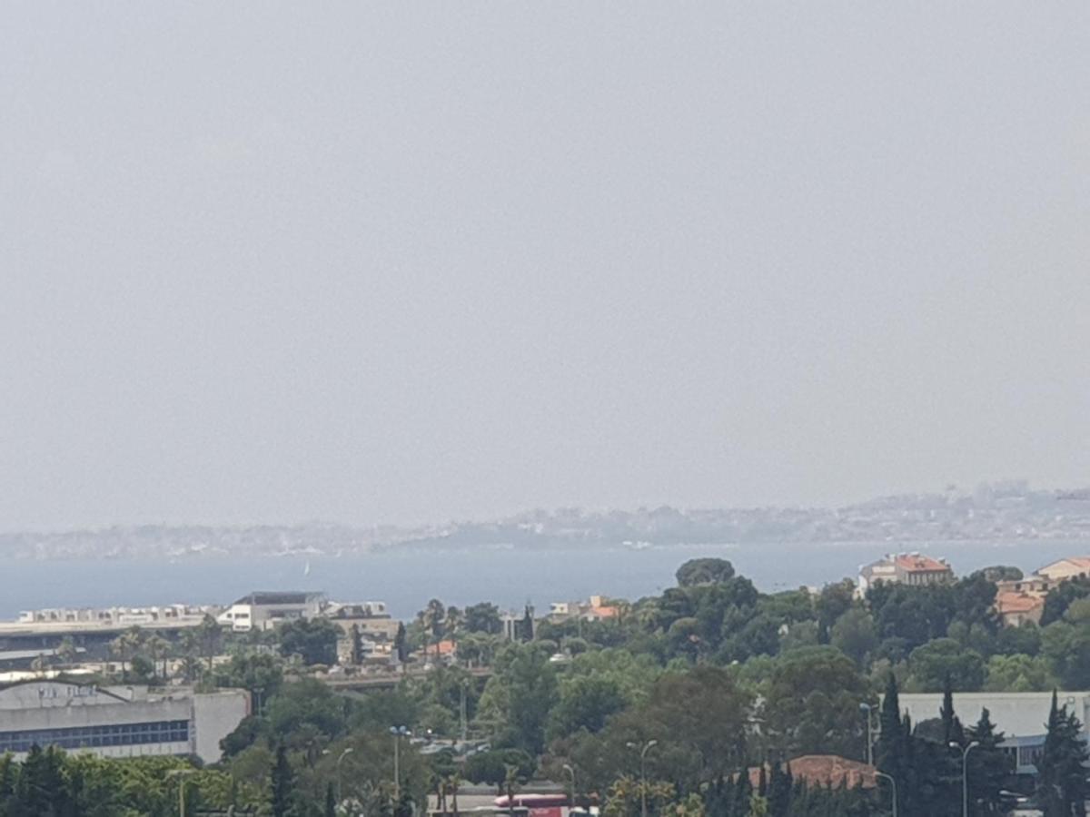 Big Flat Sea Vieuw 95 M2 5 Rooms Near Airport 5 Min Train 3 Min And Tram On Site, Beach 7 Min, 2 Showers And 2 Toilets , Neuf Grand Appartement 95 M2 5 Chambres Proche Aeroport 5 Min Train 3 Min Et Tramway Sur Place, Plage 7 Min 2 Douches Et 2 Wc Vue Nice Buitenkant foto