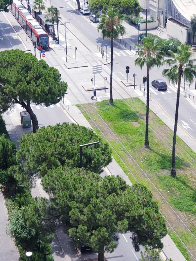 Big Flat Sea Vieuw 95 M2 5 Rooms Near Airport 5 Min Train 3 Min And Tram On Site, Beach 7 Min, 2 Showers And 2 Toilets , Neuf Grand Appartement 95 M2 5 Chambres Proche Aeroport 5 Min Train 3 Min Et Tramway Sur Place, Plage 7 Min 2 Douches Et 2 Wc Vue Nice Buitenkant foto