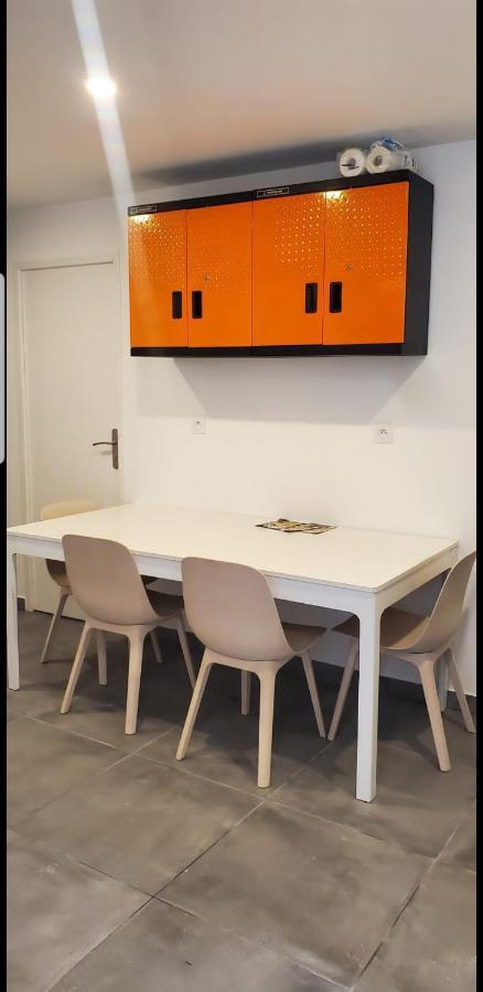 Big Flat Sea Vieuw 95 M2 5 Rooms Near Airport 5 Min Train 3 Min And Tram On Site, Beach 7 Min, 2 Showers And 2 Toilets , Neuf Grand Appartement 95 M2 5 Chambres Proche Aeroport 5 Min Train 3 Min Et Tramway Sur Place, Plage 7 Min 2 Douches Et 2 Wc Vue Nice Buitenkant foto
